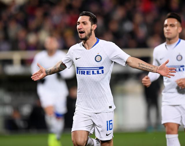 世界冠军黄雅琼、刘雨辰举行婚礼，樊振东、汪顺送上视频祝福