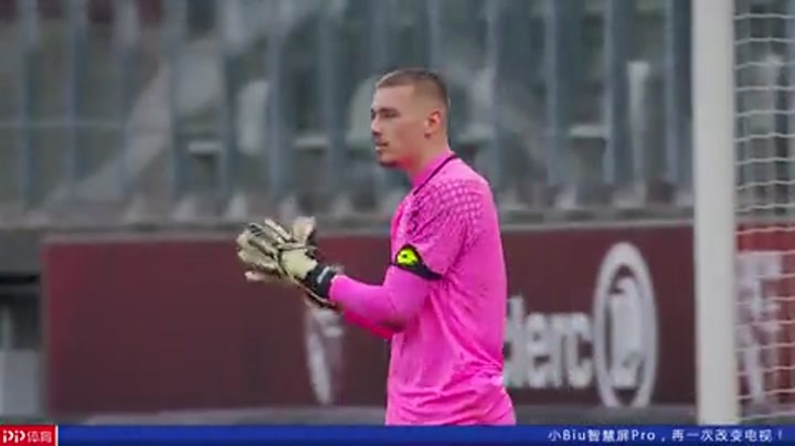 看完曼联vs埃弗顿中b费的触球集锦，拉爵还是把他卖了吧